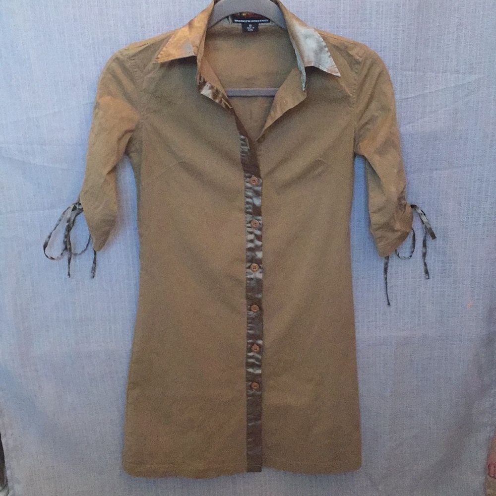 Brooklyn Industries, Women’s small shirt or dress